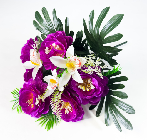 Георгин с нарциссом и листом пальмы 13 веток