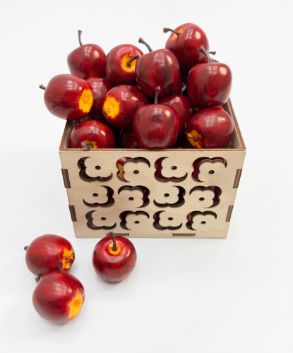 Яблоки бордовые