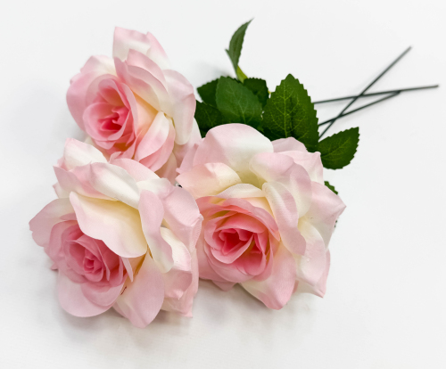 Роза штучка "Палома" светло-розовая