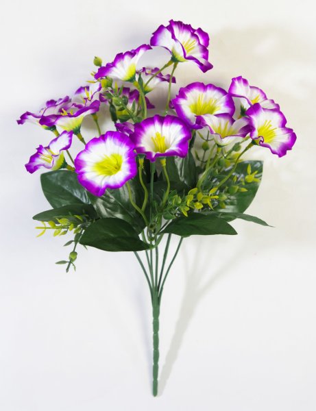 Букет петунии 18 цветков
