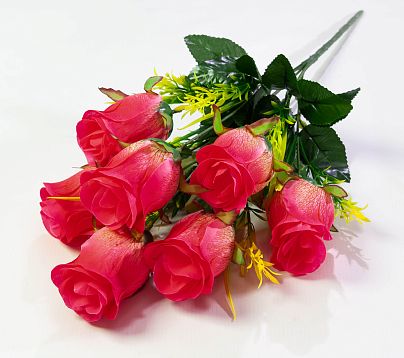 Роза "Эдем" 7 цветков от магазина KALINA являющийся официальным дистрибьютором в России 