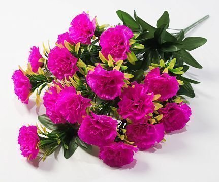 Букет гвоздик 18 цветков от магазина KALINA являющийся официальным дистрибьютором в России 