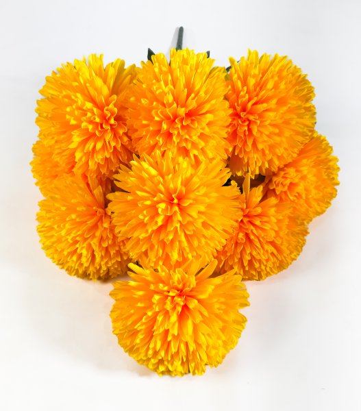 Букет хризантем " Супер гигант" 9 цветков