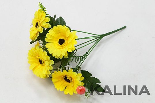 Гербера "Оникс" 7 веток 7 цветков искусственная от магазина KALINA являющийся официальным дистрибьютором в России 