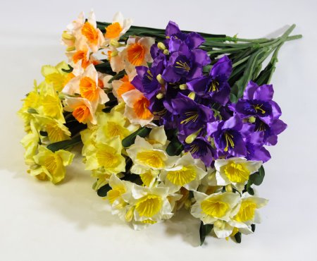 Букет Нарциссов Космос 21 цветок