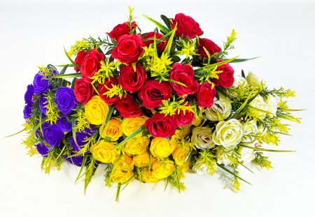 Букет роз "Сударушка" 18 цветков