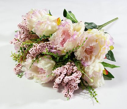 Пион "Волнистый" 7 цветков от магазина KALINA являющийся официальным дистрибьютором в России 