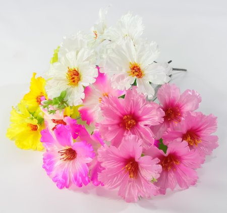 Лилия резная 5 цветков