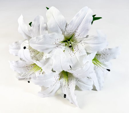 Букет лилий "Бодор" 5 цветков