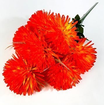 Букет хризантем "Везувий" 7 цветков от магазина KALINA являющийся официальным дистрибьютором в России 