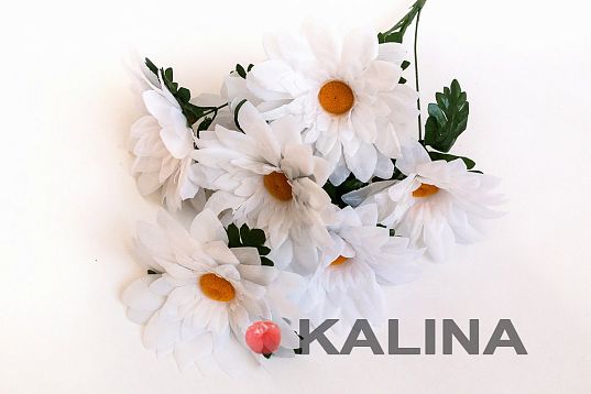 Букет ромашки крупной 7 веток  7 цветков от магазина KALINA являющийся официальным дистрибьютором в России 