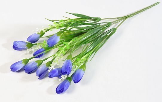 Букет крокусов "Лидер" 12 цветков от магазина KALINA являющийся официальным дистрибьютором в России 