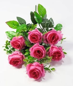 Букет роз "Капри" 7 цветков от магазина KALINA являющийся официальным дистрибьютором в России 