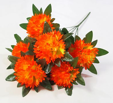 Букет хризантем "Кокарде" 6 цветков от магазина KALINA являющийся официальным дистрибьютором в России 