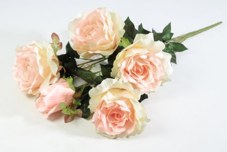 Ветка розы "Кармен" 4 цветка 1 бутон