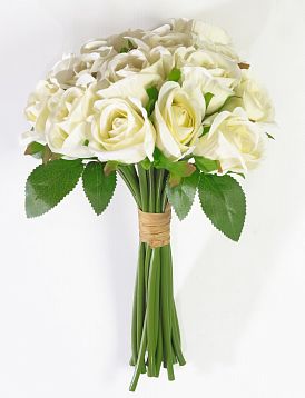 Букет роз "Хелена" молочный 18 цветков от магазина KALINA являющийся официальным дистрибьютором в России 