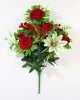 Букет роз с крупной ромашкой и ягодами 12 веток