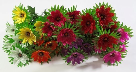 Кувшинка "Тедди" 6 цветков от магазина KALINA являющийся официальным дистрибьютором в России 