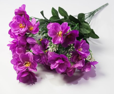 Букет крупных фиалок 12 веток