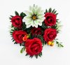 Букет роз с георгином и ягодкой 12 веток