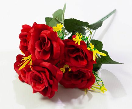 Букет розы "Ани" 6 цветков от магазина KALINA являющийся официальным дистрибьютором в России 