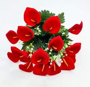 Каллы "Бархатная изюминка" 18 цветков