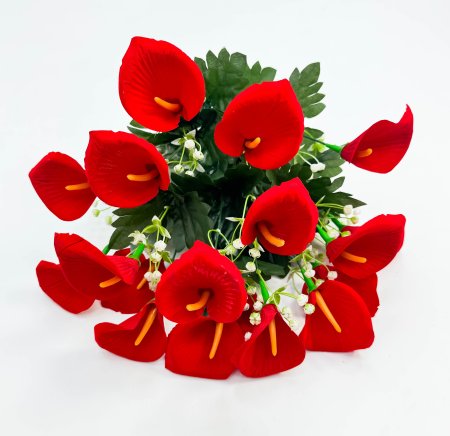 Каллы "Бархатная изюминка" 18 цветков