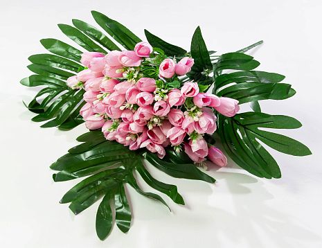 Крокус с листом пальмы 54 цветка от магазина KALINA являющийся официальным дистрибьютором в России 