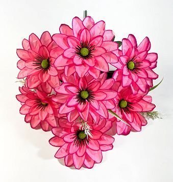 Букет георгина "Бонжур" 7 цветков от магазина KALINA являющийся официальным дистрибьютором в России 