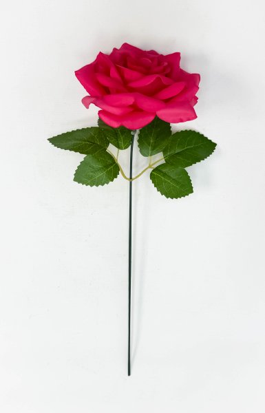 Роза штучка "Палома" малиновая