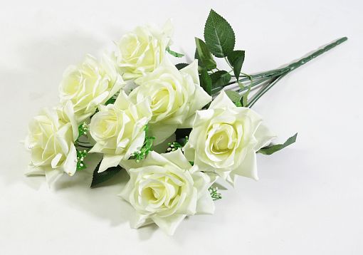 Роза " Кокетка" 7 цветков от магазина KALINA являющийся официальным дистрибьютором в России 