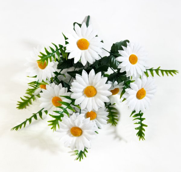 Букет ромашек "Аромат весны" 10 цветков