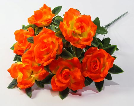 Букет роз "Доротея" 7 цветков от магазина KALINA являющийся официальным дистрибьютором в России 