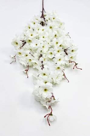 Сакура "Ветка Ханами" белая