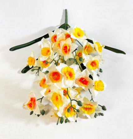 Нарцисс "Ниро" 33 цветка