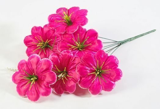 Букет лилий "Луиза" 6 цветков от магазина KALINA являющийся официальным дистрибьютором в России 