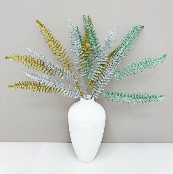 Папоротник аквамарин