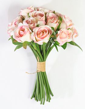 Букет роз "Хелена" 18 цветков от магазина KALINA являющийся официальным дистрибьютором в России 