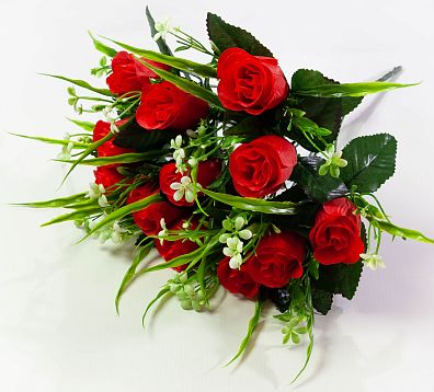 Букет роз "Крид" 18 веток от магазина KALINA являющийся официальным дистрибьютором в России 