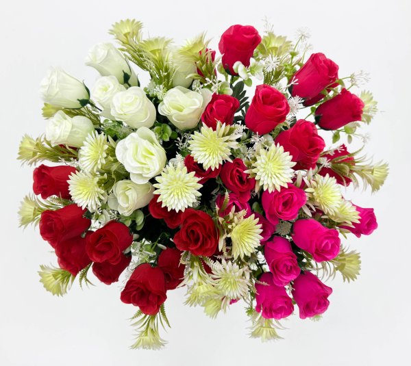 Роза с пластиковой астрой 18 цветков