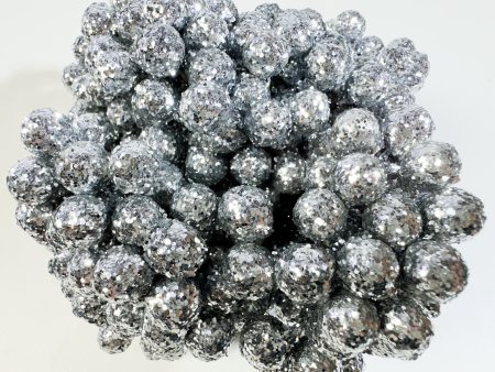 Ягода с крупными блестками серебро (400 ягод)