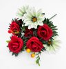 Букет роз с георгином и ягодкой 12 веток