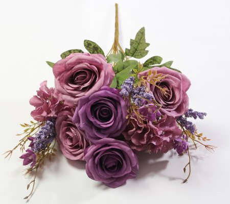 Букет роз Дилара жимолость 13 веток