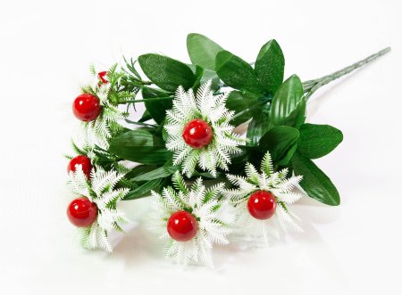 Букет с ягодами "Кружево" 7 веток