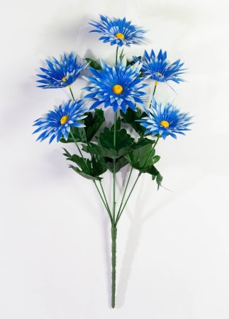 Букет крупных ромашек пластик