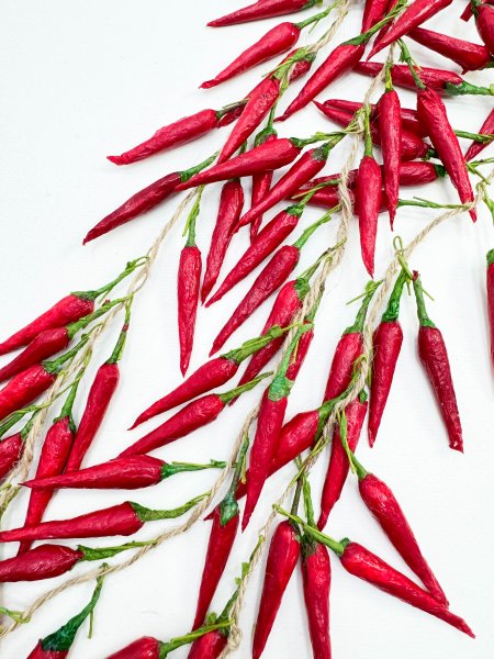 Связка перца красного