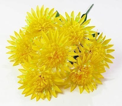 Букет "Ночная звезда" 7 цветков от магазина KALINA являющийся официальным дистрибьютором в России 