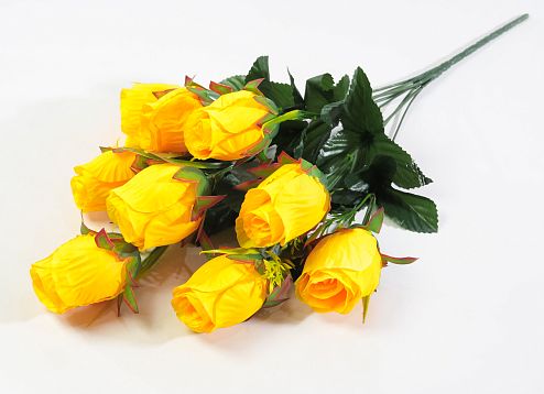Букет роз "Исполин" 9 цветков от магазина KALINA являющийся официальным дистрибьютором в России 