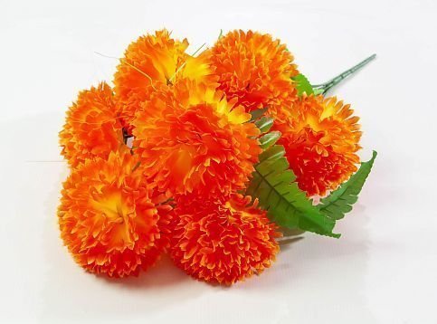 Гвоздика "Блеск" 8 цветков от магазина KALINA являющийся официальным дистрибьютором в России 