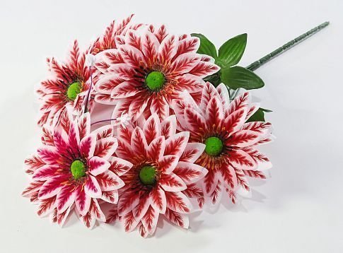 Букет "Олимпия" 6 цветков от магазина KALINA являющийся официальным дистрибьютором в России 